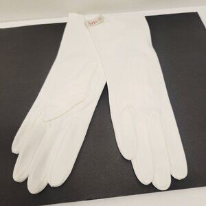 VTG 50s Miss Aris Scalloped Wrist Pinup Ladies Soft White Leather Gloves Sz 7